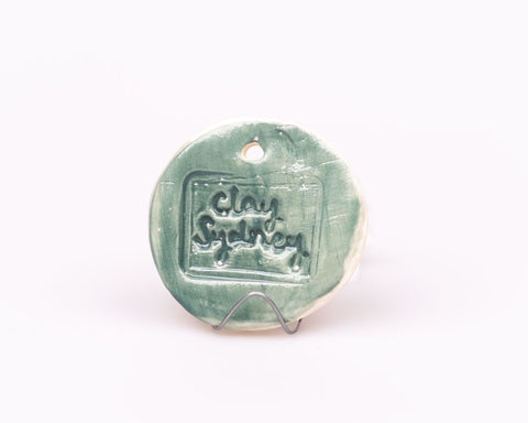Bright Green Gloss Stoneware Glaze by Northcote